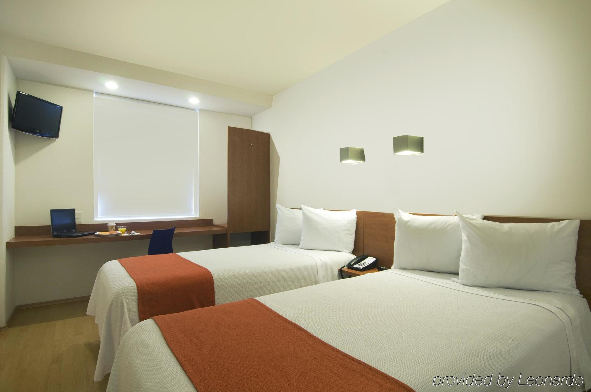 Hotel One Puebla Finsa Esterno foto