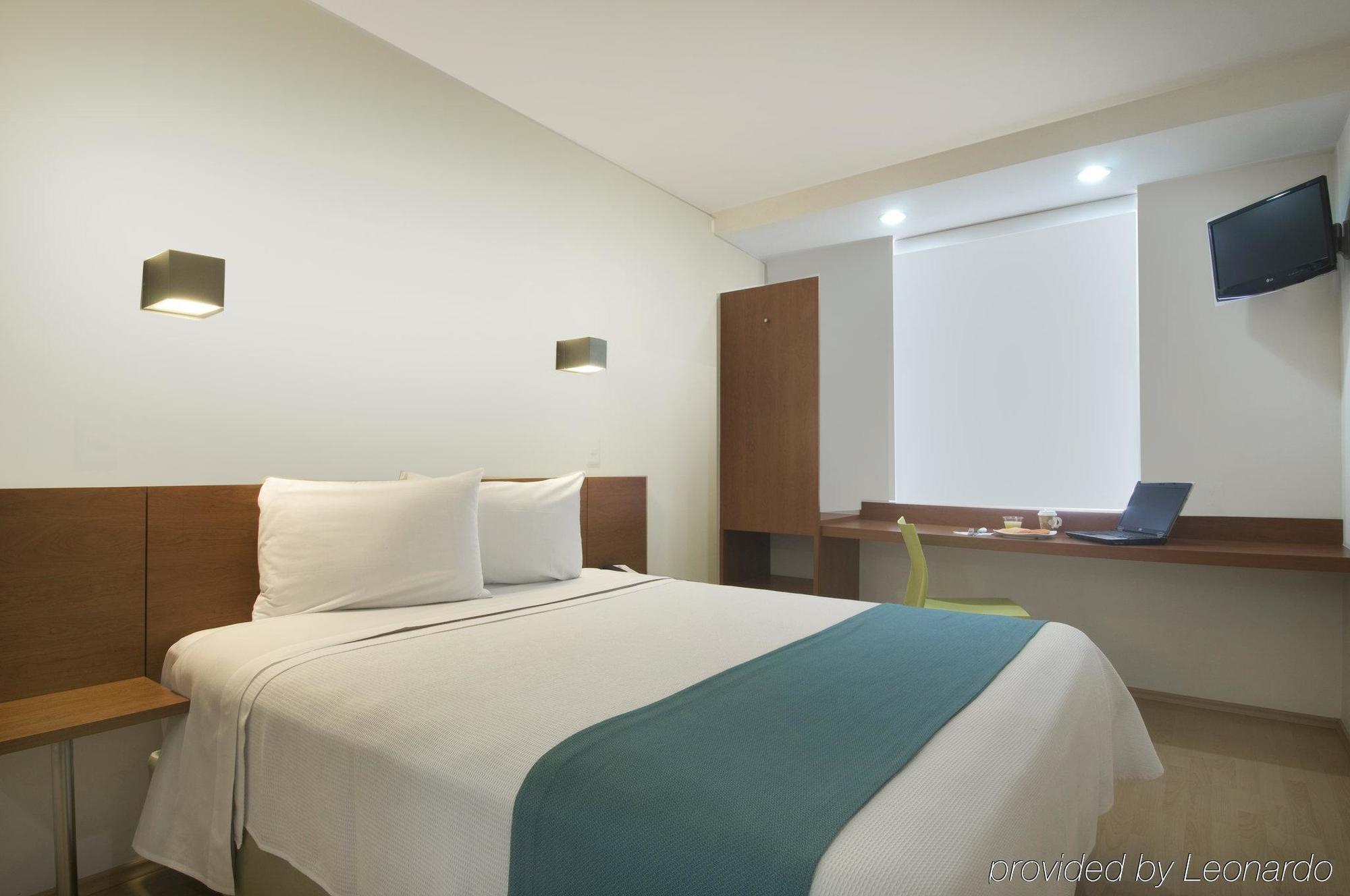 Hotel One Puebla Finsa Esterno foto