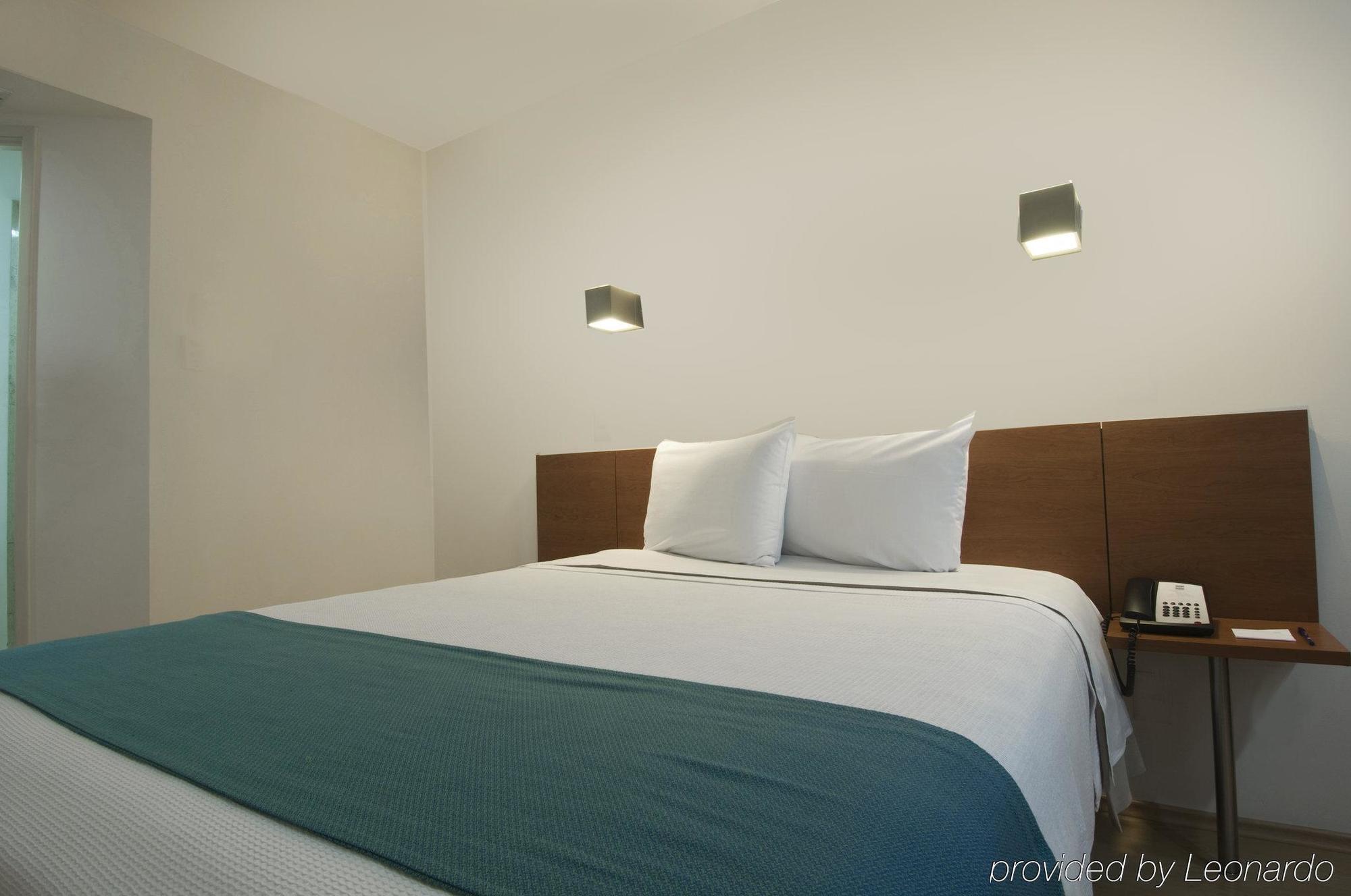 Hotel One Puebla Finsa Esterno foto